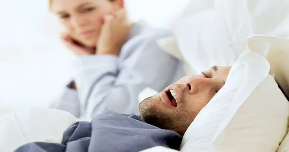 Snoring | घोरण्यापासून सुटका मिळवण्यासाठी आहारात करा 'या' पदार्थांचा समावेश